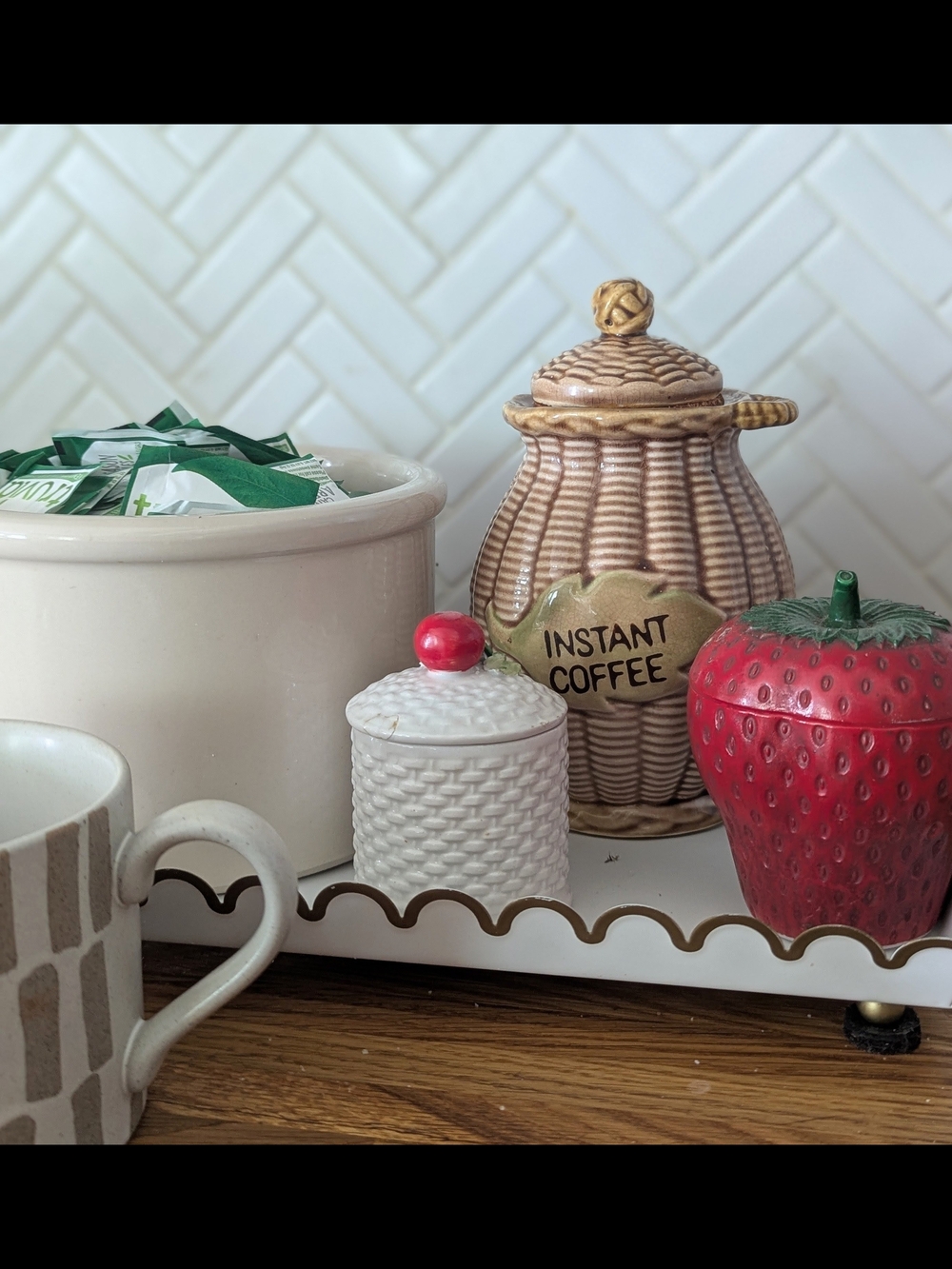 Ceramic Jar Basketweave Leaf Design Instant Coffee